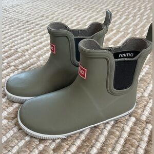 Brandnew Reima Kids Rain Boots